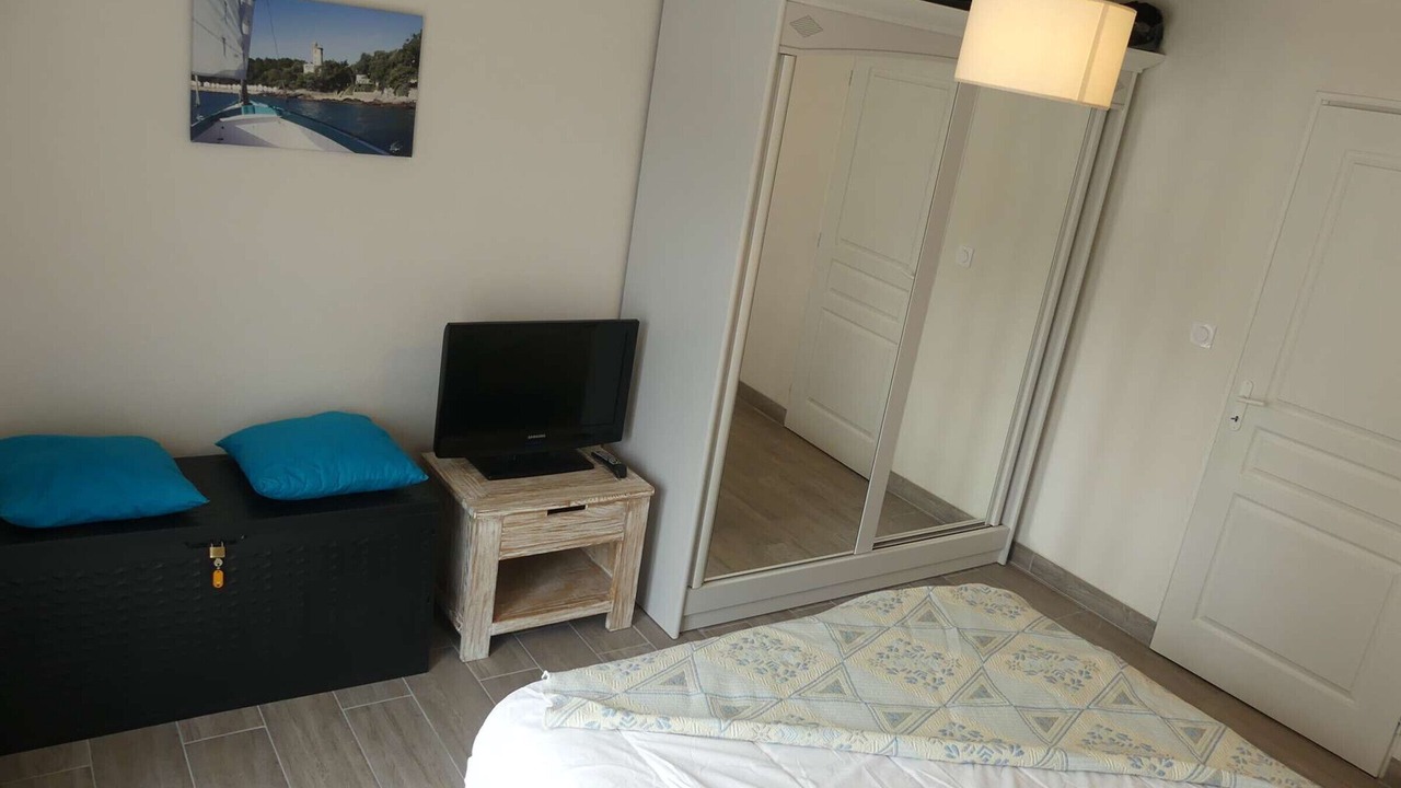 Photo of Bedroom in La Gueriniere