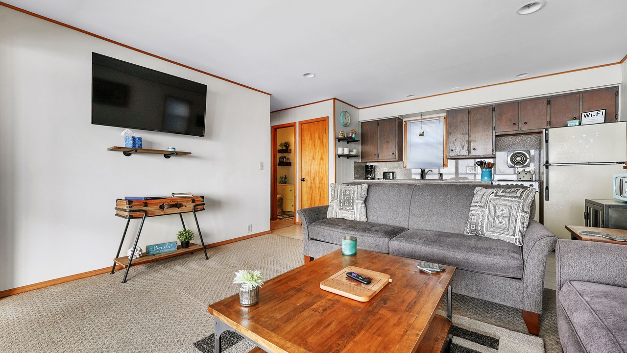 Photo of Livingroom in Cadillac