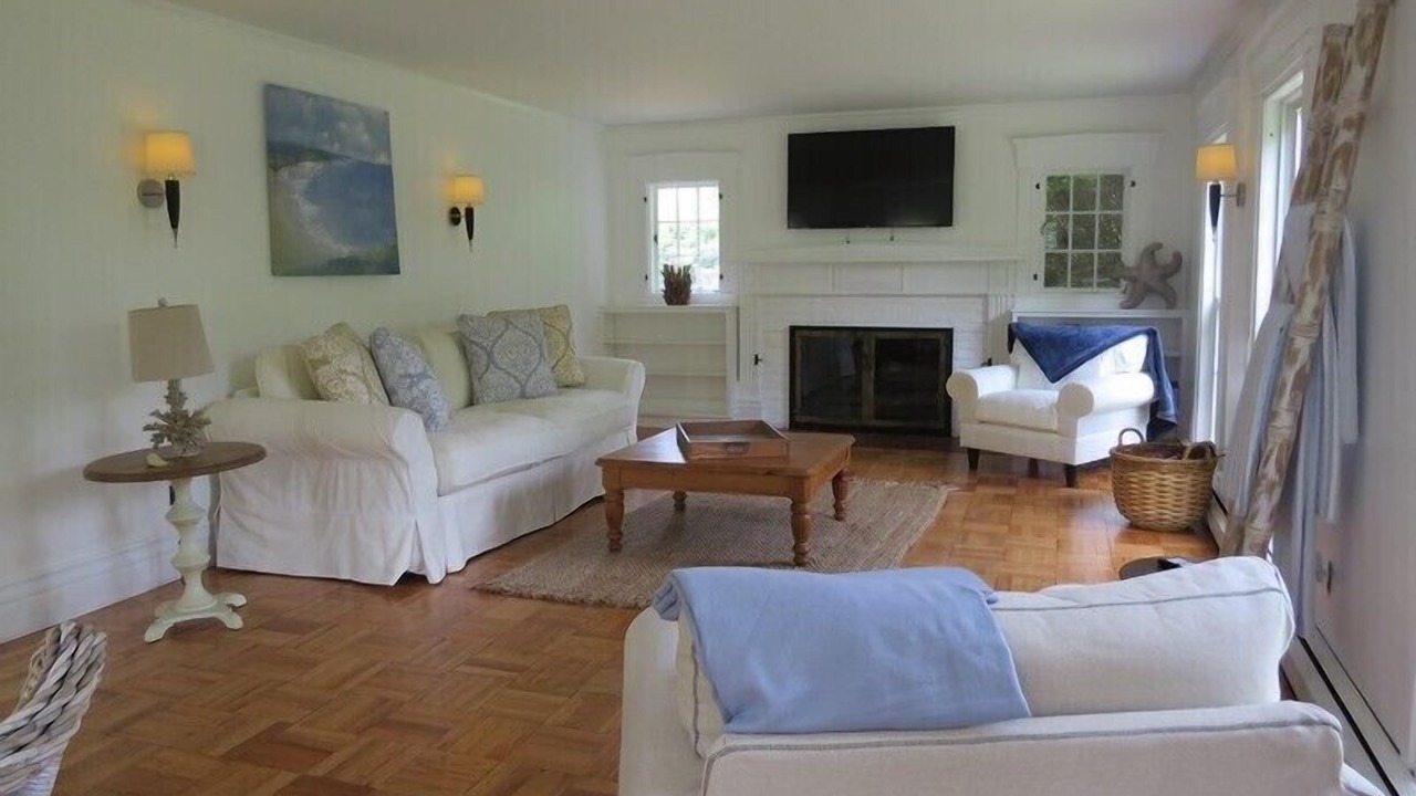 Photo of Livingroom in Chatham