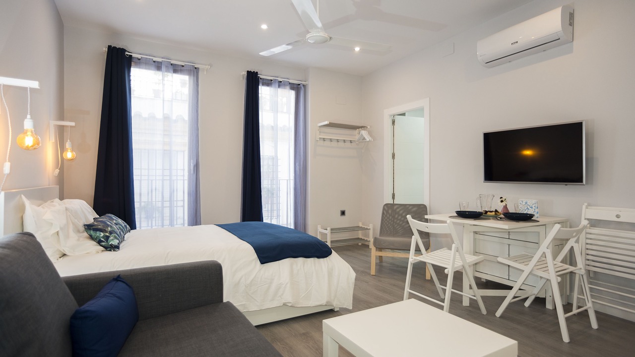 Photo of Bedroom in Jewish Quarter