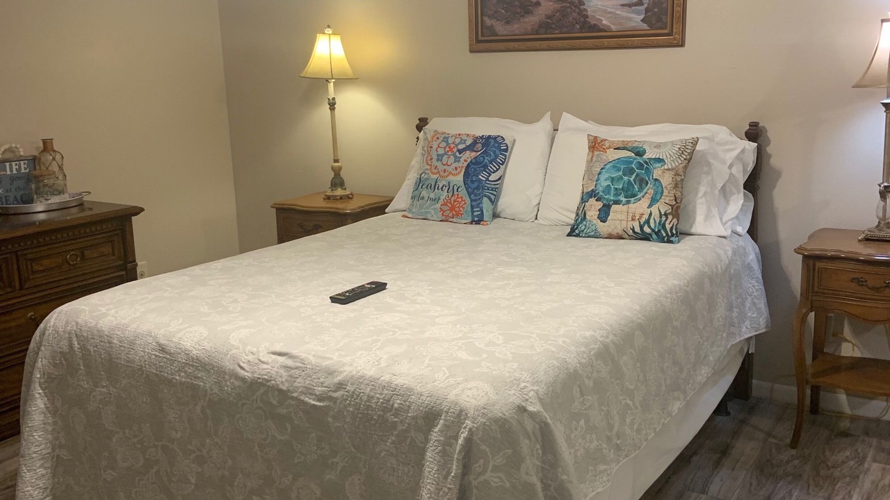 Photo of Bedroom in Scenic Heights
