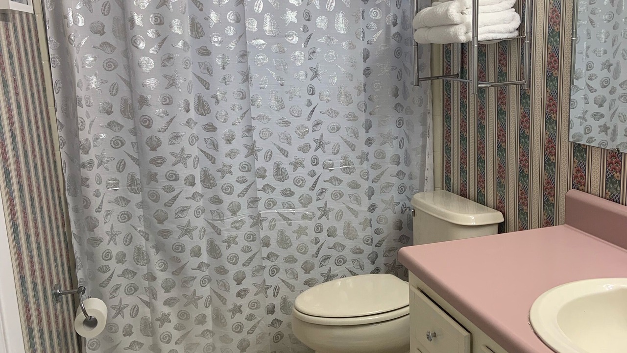 Photo of Bathroom in Scenic Heights