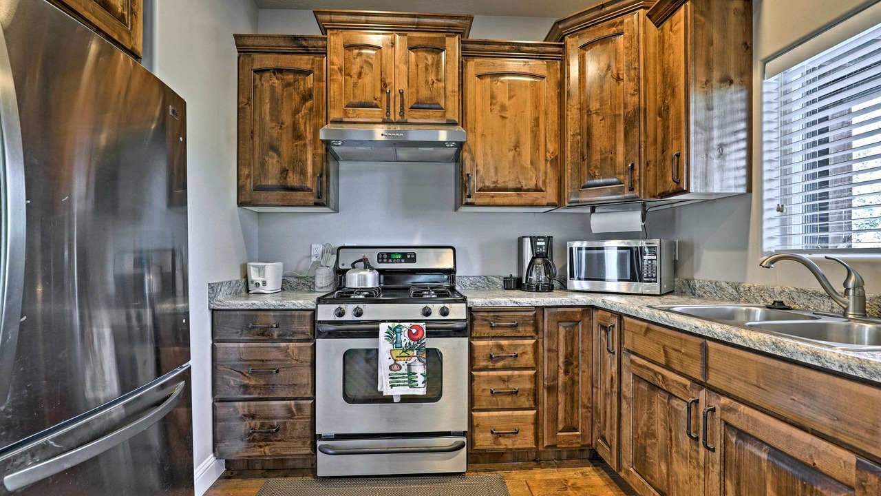 Photo of Kitchen in Mammoth Creek