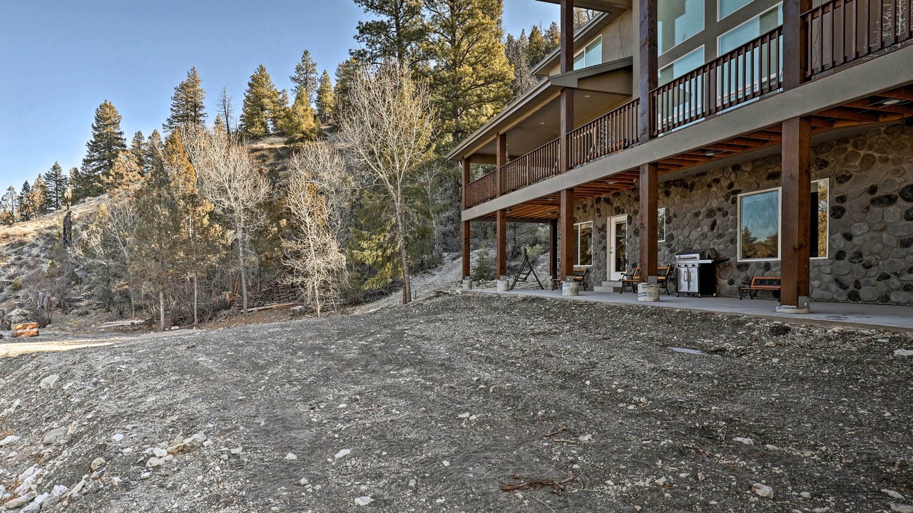 Photo of Outdoor in Mammoth Creek