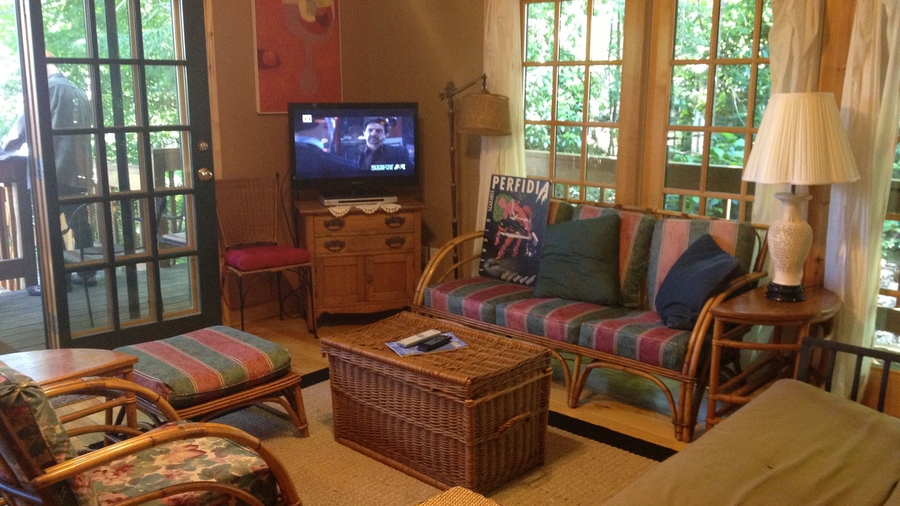 Photo of Livingroom in Northwest Ithaca