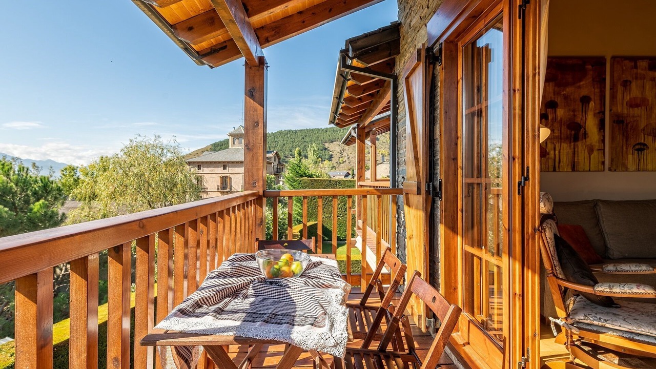 Photo of Outdoor in Estavar
