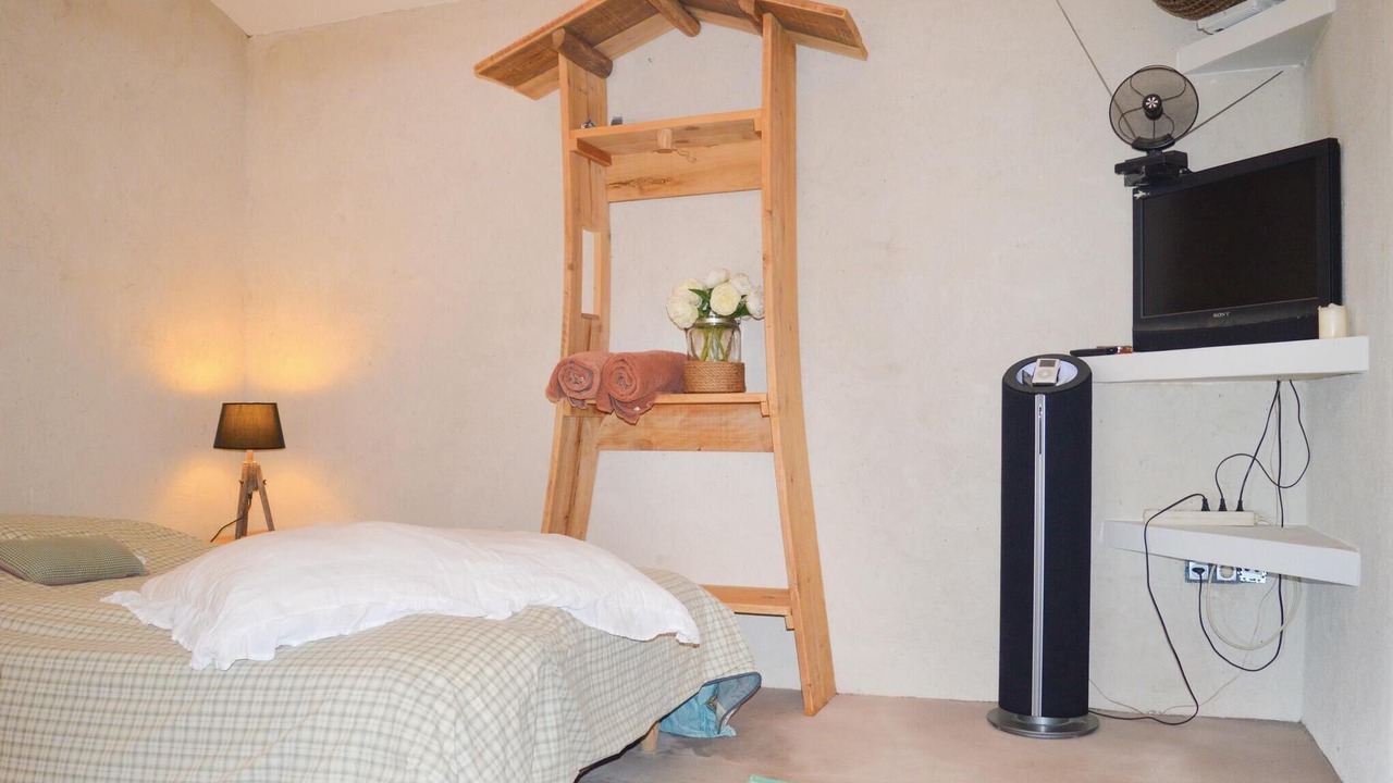 Photo of Others in Coti-Chiavari