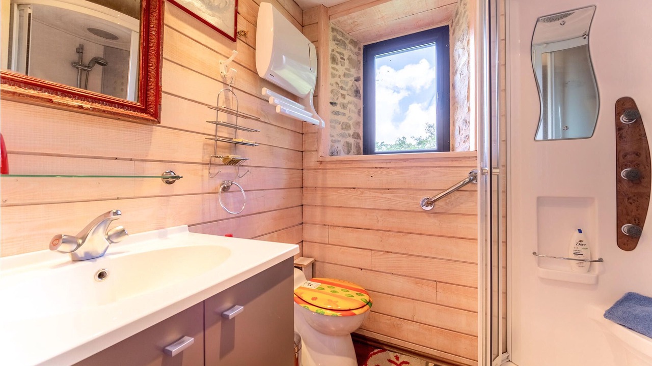 Photo of Bathroom in Razecueille