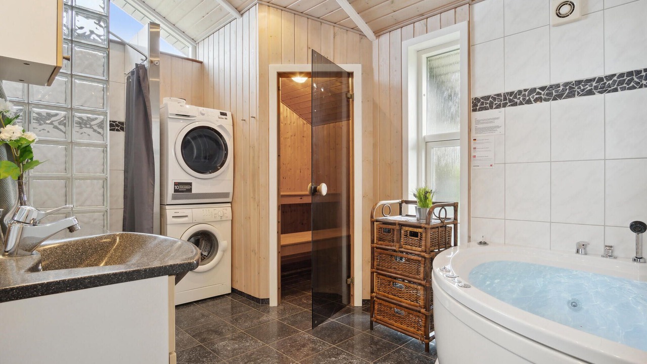 Photo of Bathroom in Falen