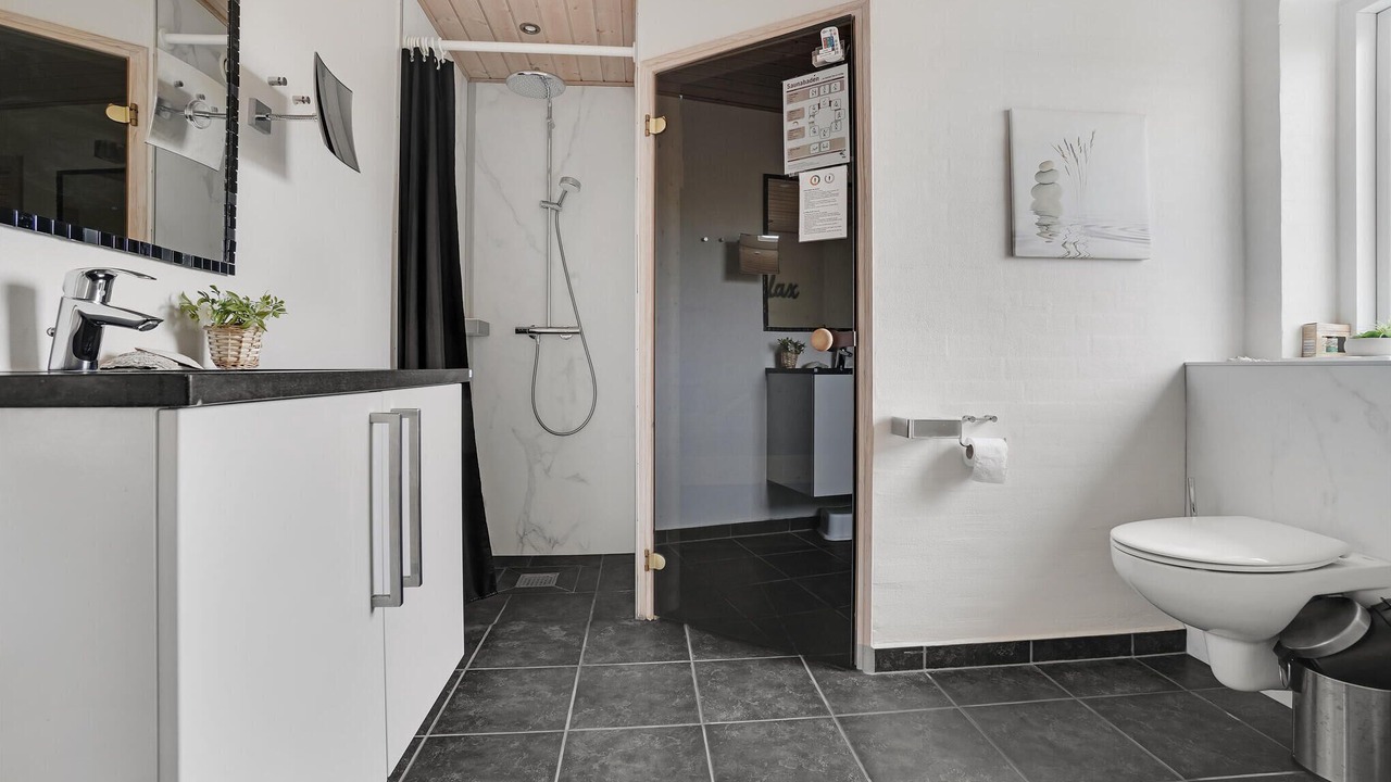 Photo of Bathroom in Harboore