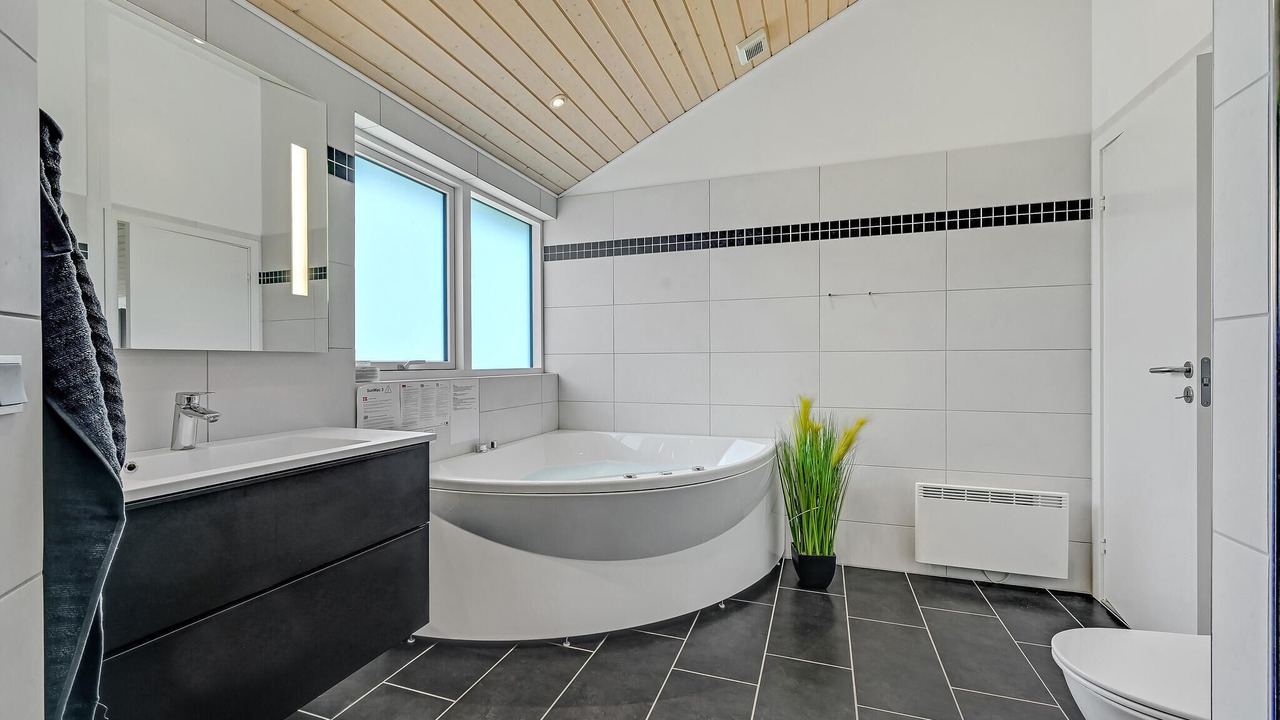 Photo of Bathroom in Spodsbjerg