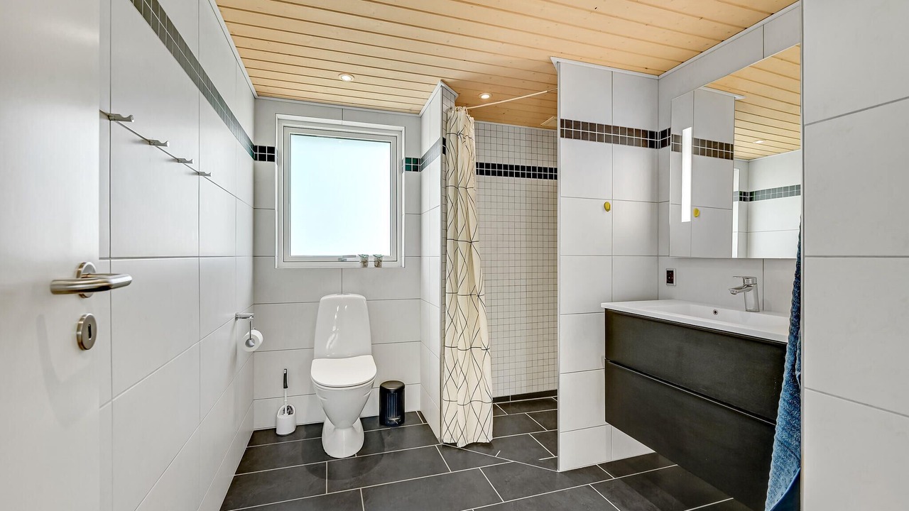 Photo of Bathroom in Spodsbjerg