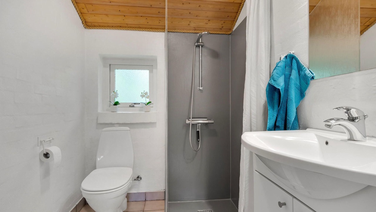 Photo of Bathroom in Vestervig