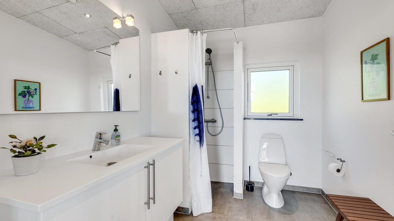 Photo of Bathroom in Fynshav