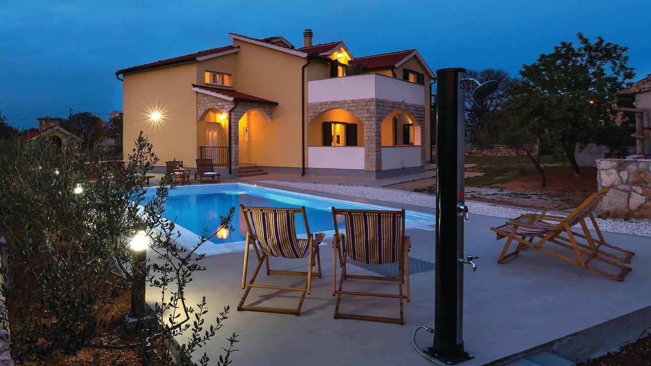 Photo of Outdoor in Bristane