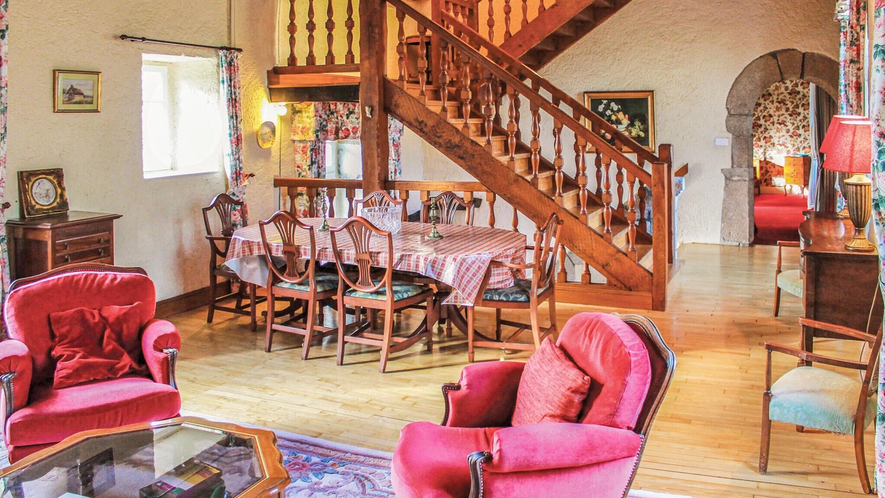 Photo of Others in Taule