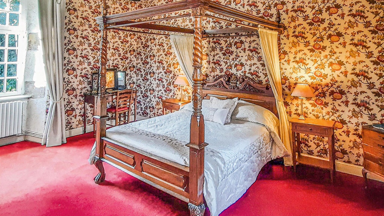 Photo of Others in Taule