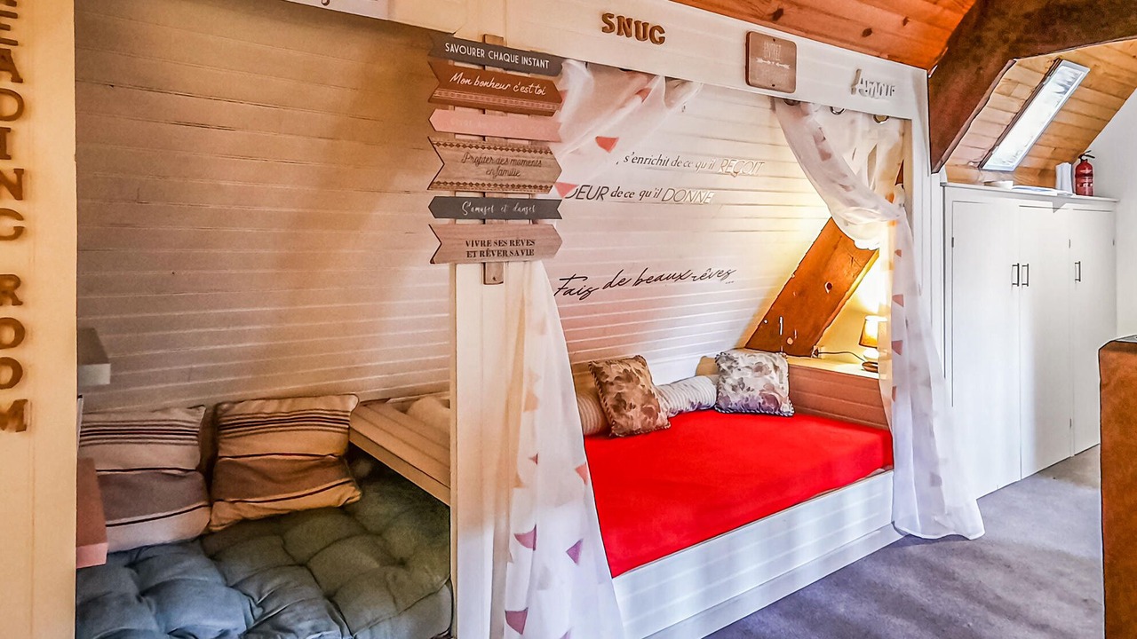 Photo of Others in Taule