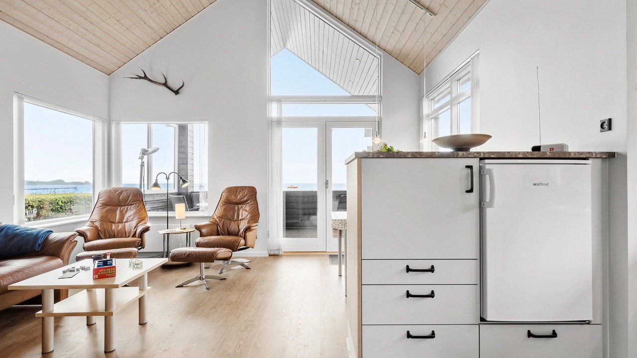 Photo of Others in Bjert