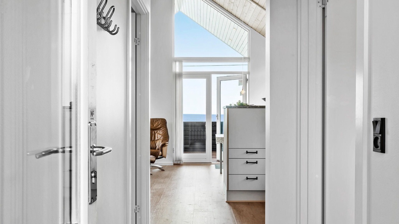 Photo of Others in Bjert