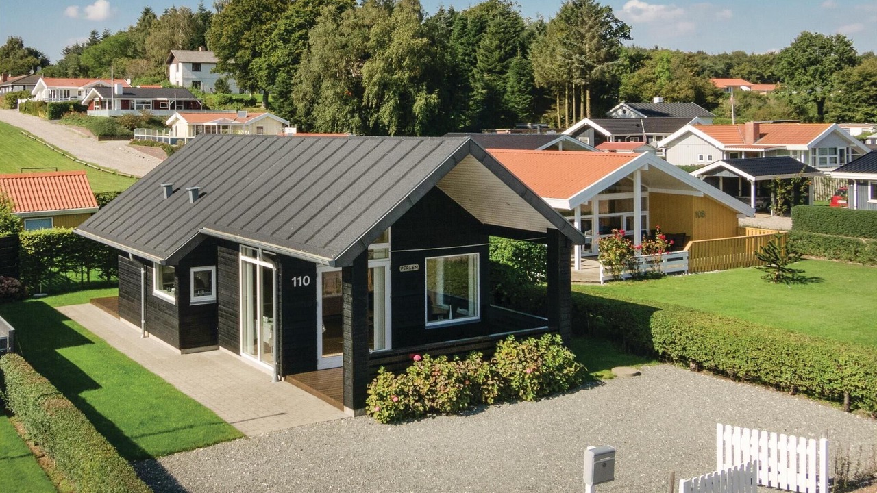 Photo of Others in Bjert