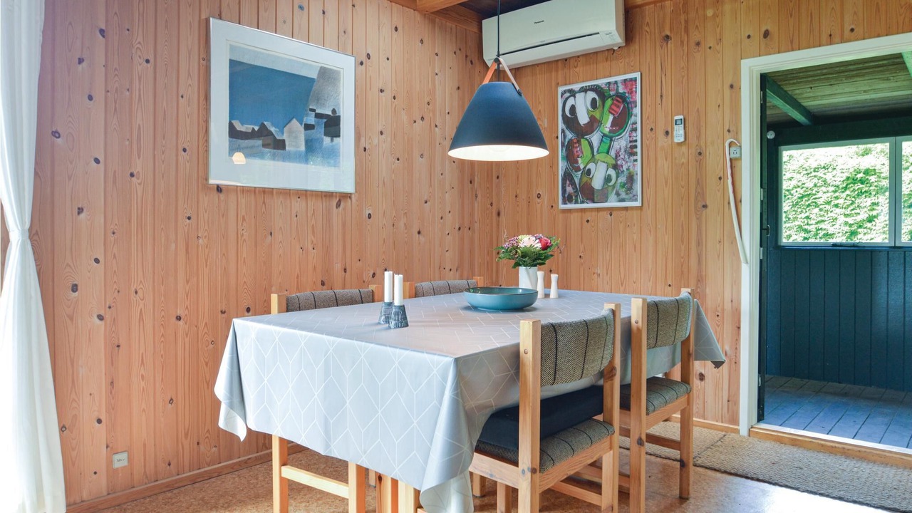 Photo of Bedroom in Hvalpsund