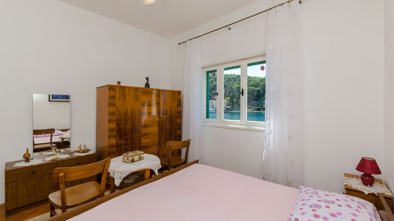 Photo of Bedroom in Povlja