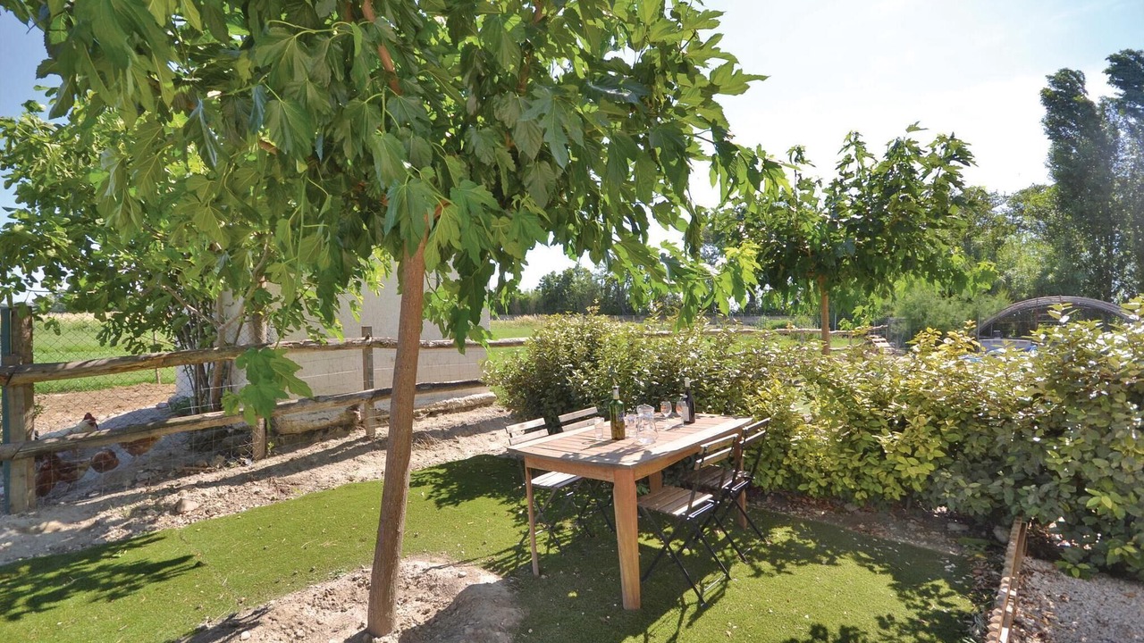 Photo of Others in Le Sambuc