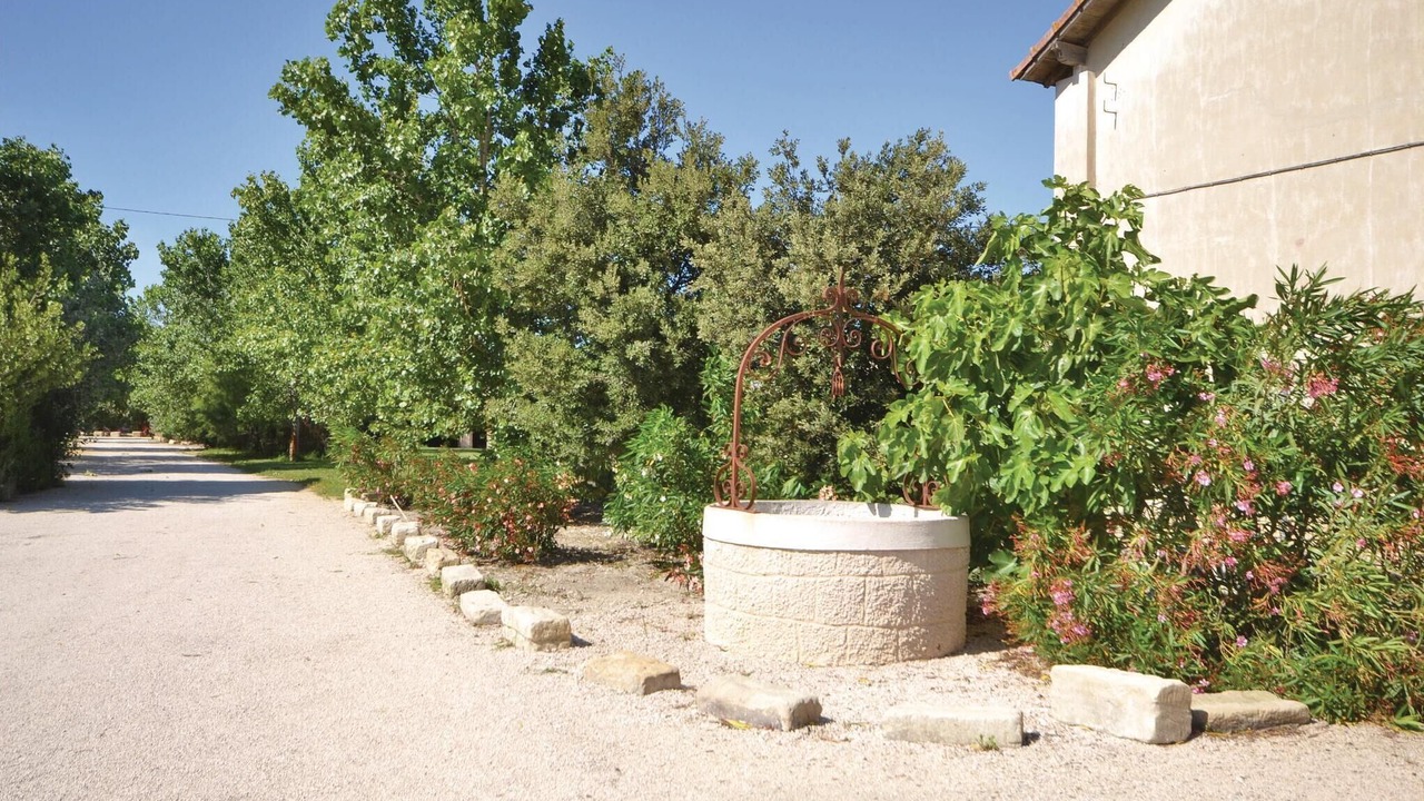 Photo of Others in Le Sambuc