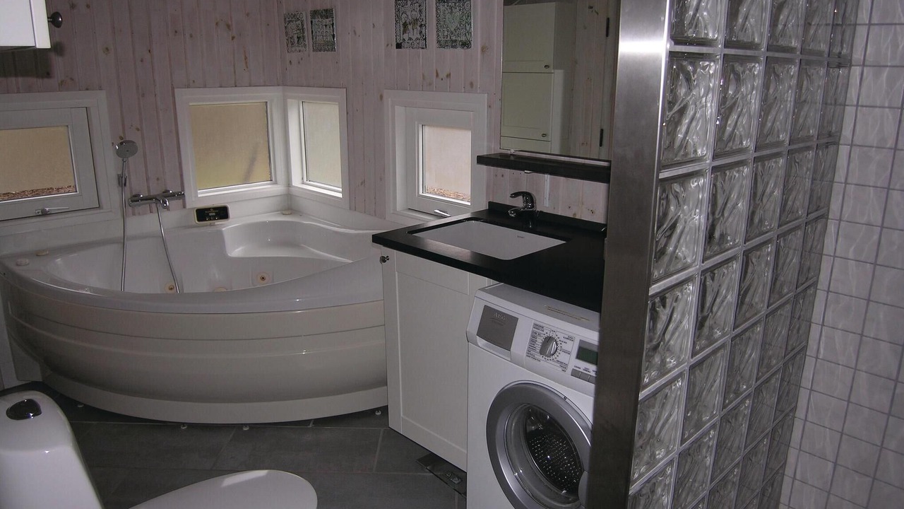 Photo of Bathroom in Tranekaer