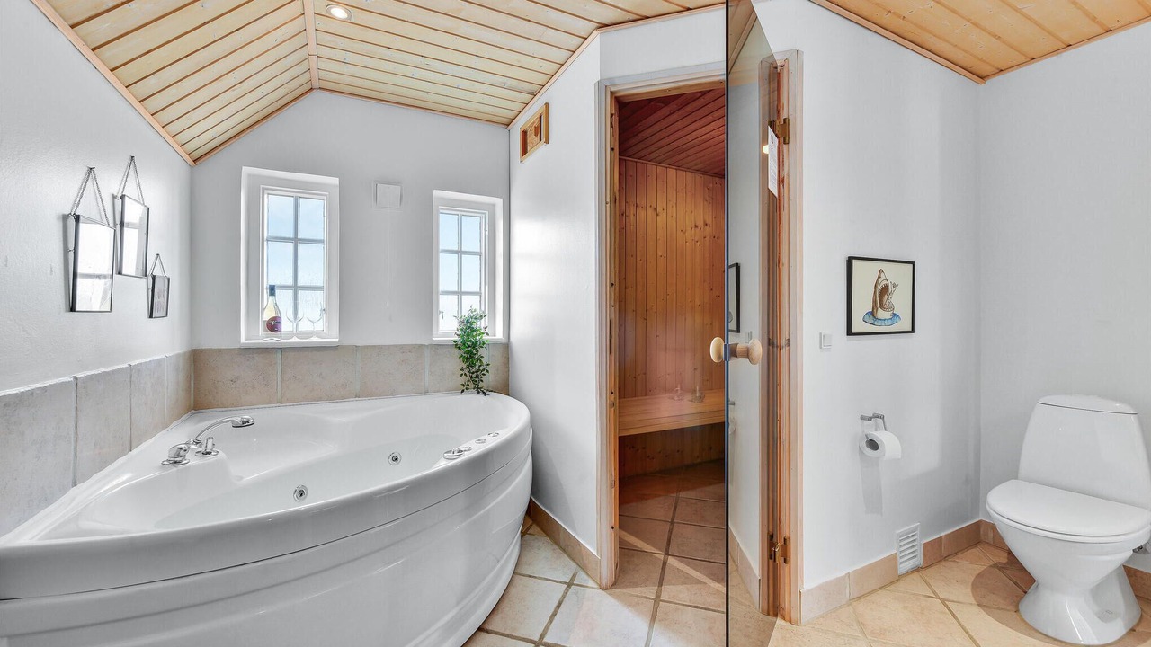Photo of Bathroom in Ringkobing
