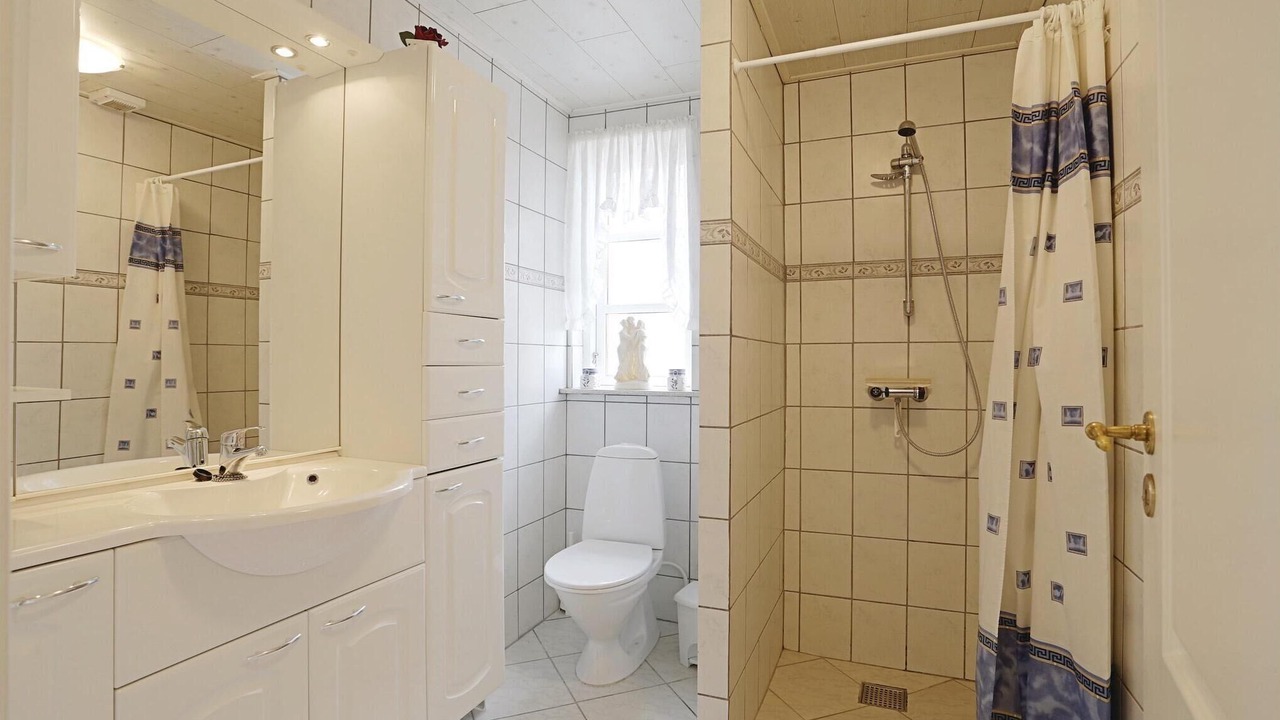 Photo of Bathroom in Ronne