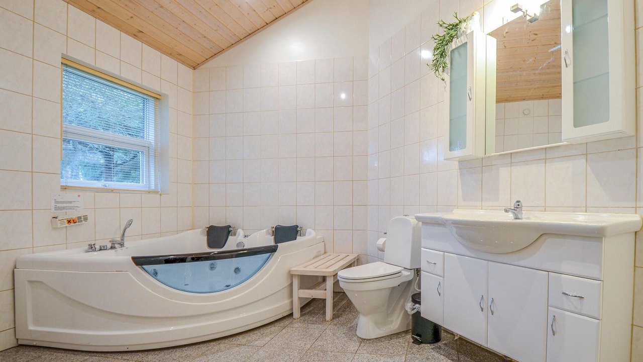 Photo of Bathroom in Øksenmølle