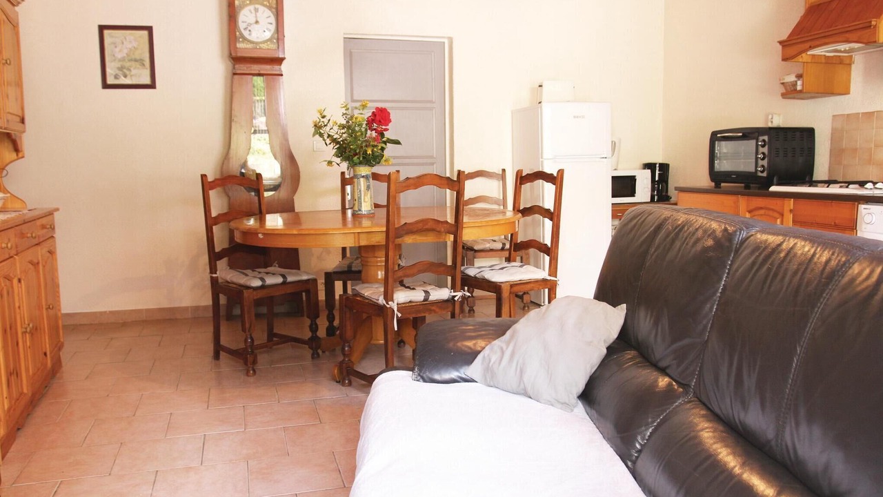 Photo of Bedroom in Saint-Julien-de-Peyrolas