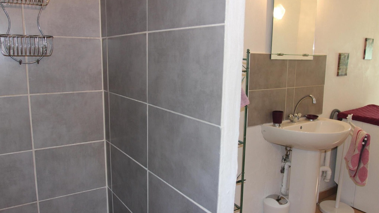 Photo of Bathroom in Saint-Julien-de-Peyrolas