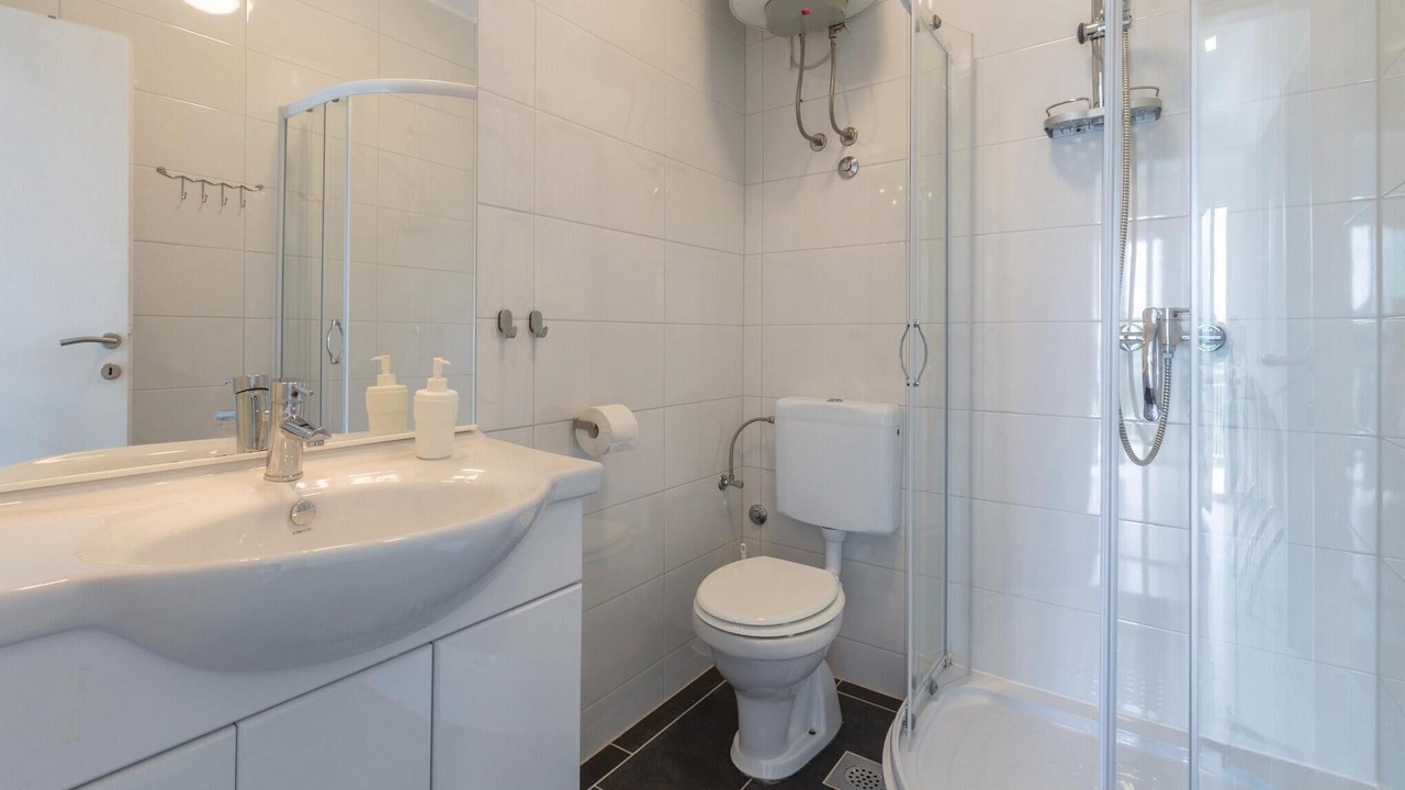 Photo of Bathroom in Gulici