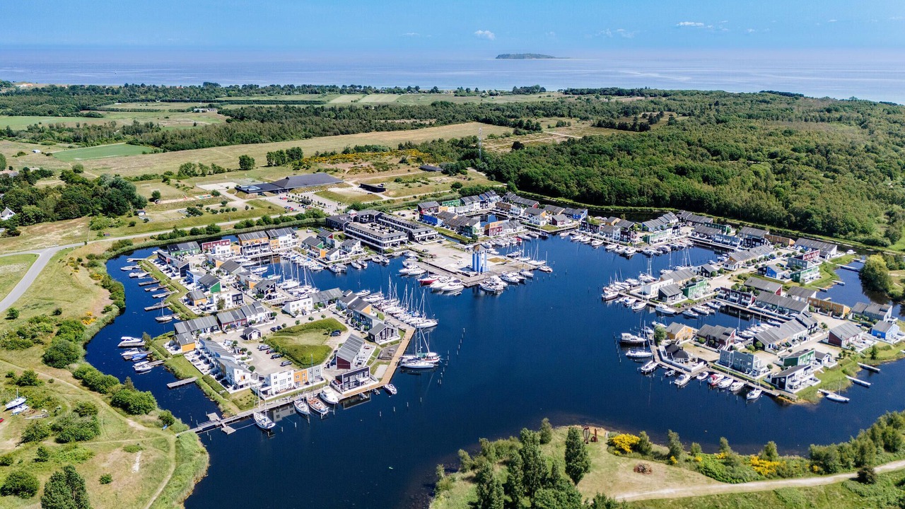 Photo of Others in Øer Strand