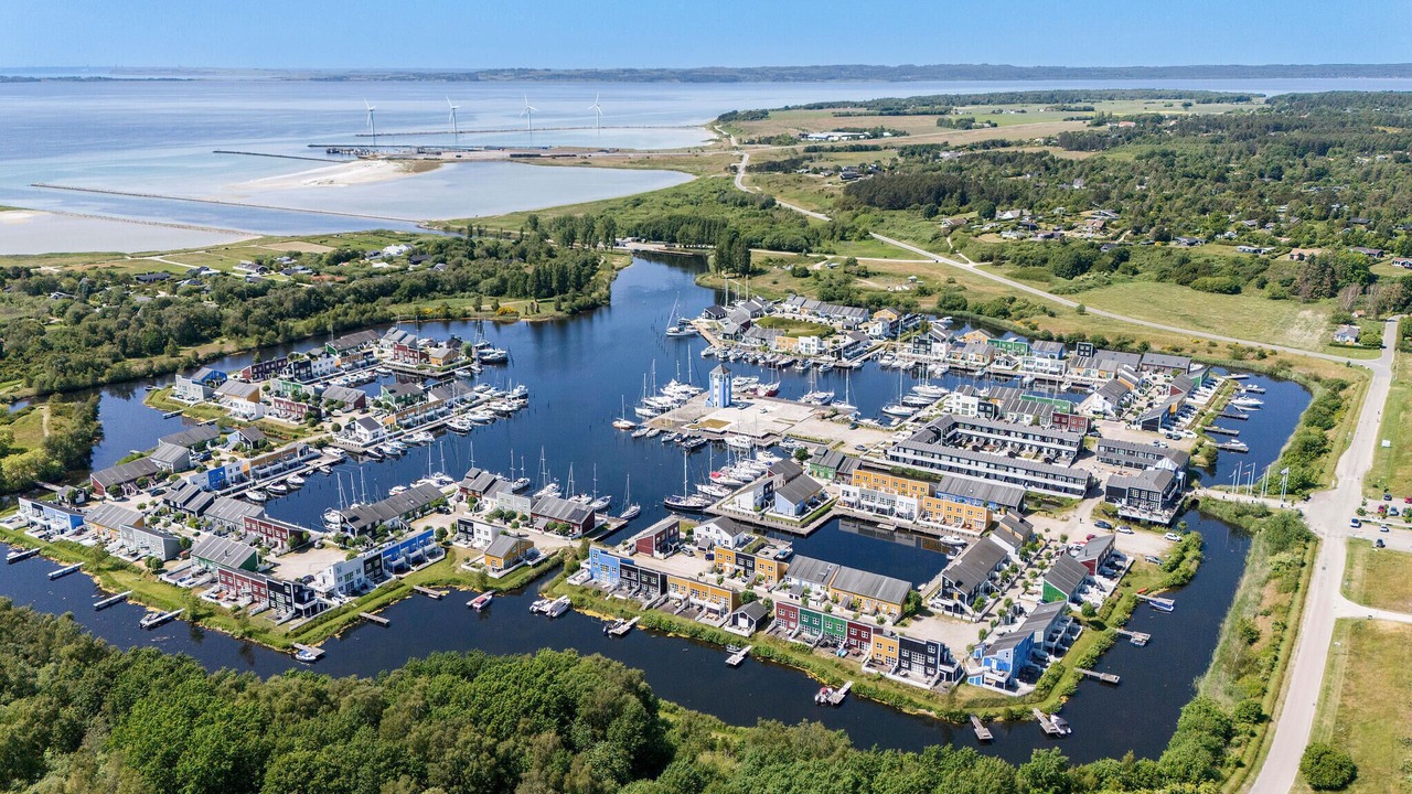 Photo of Others in Øer Strand