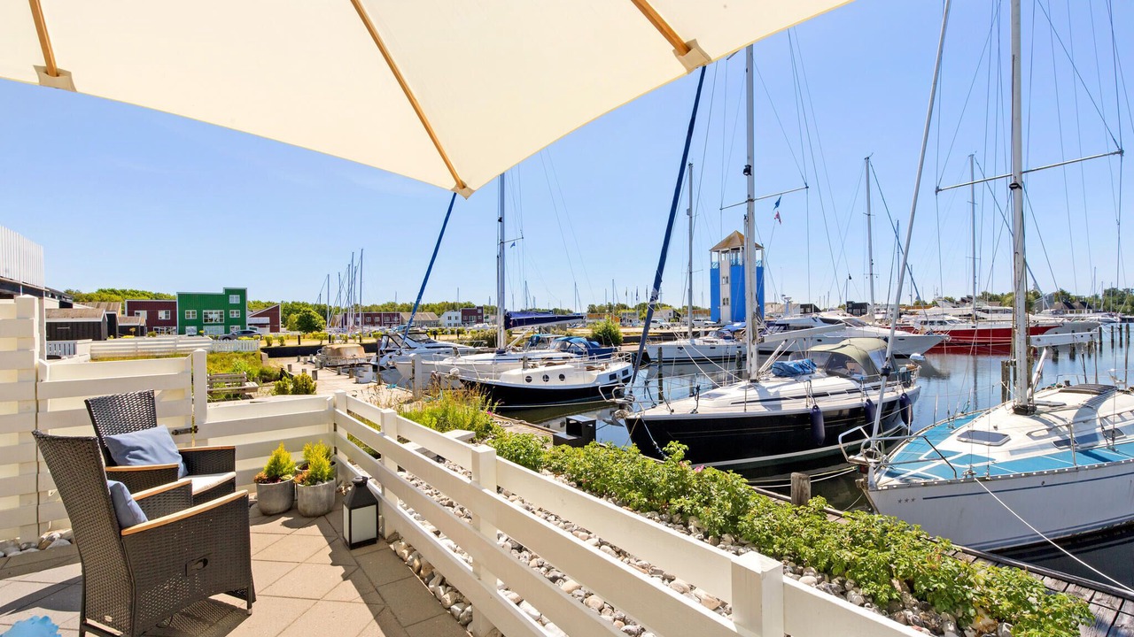 Photo of Others in Øer Strand