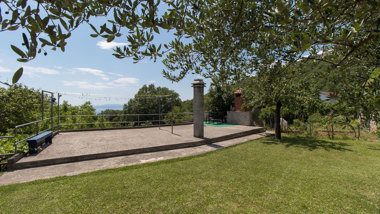 Photo of Outdoor in Pobri