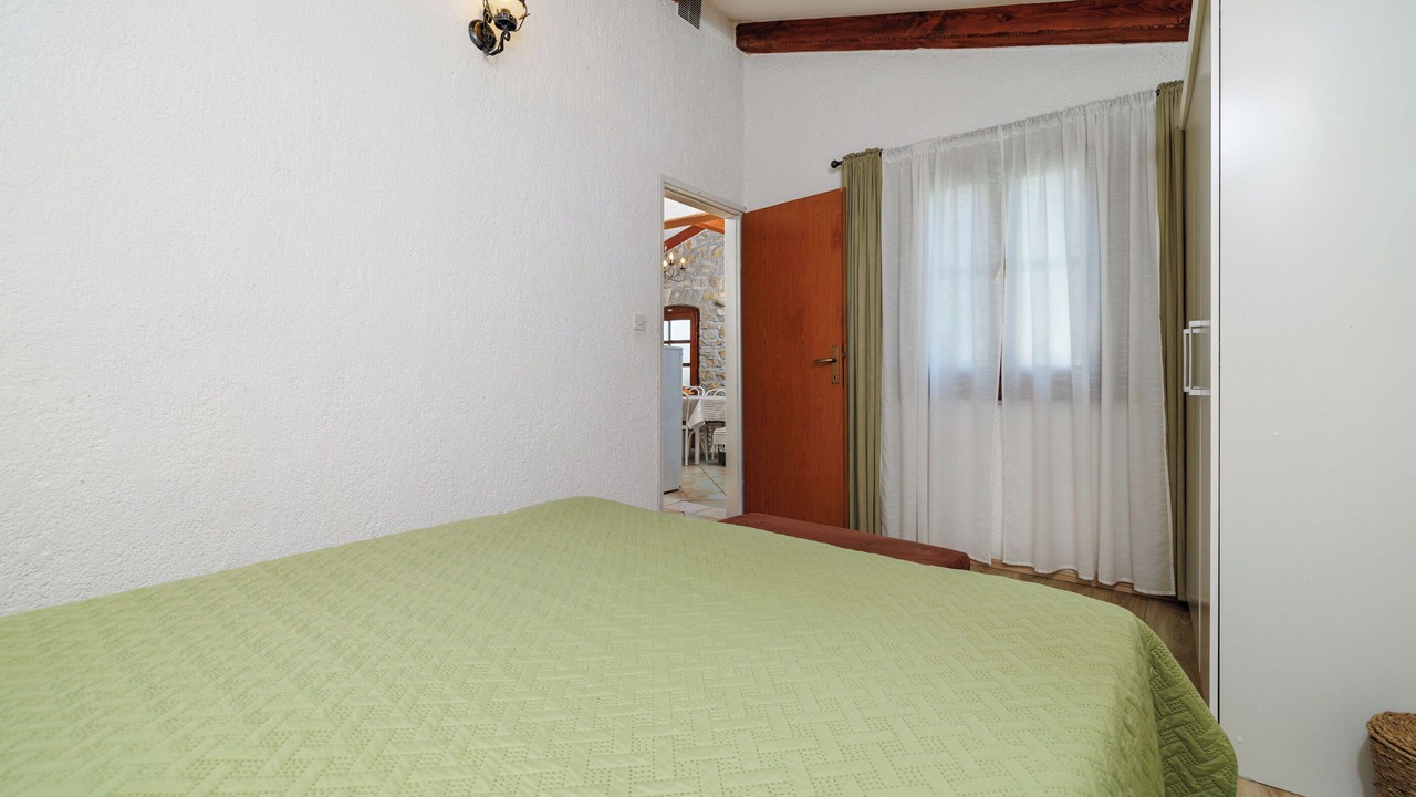 Photo of Bedroom in Plomin