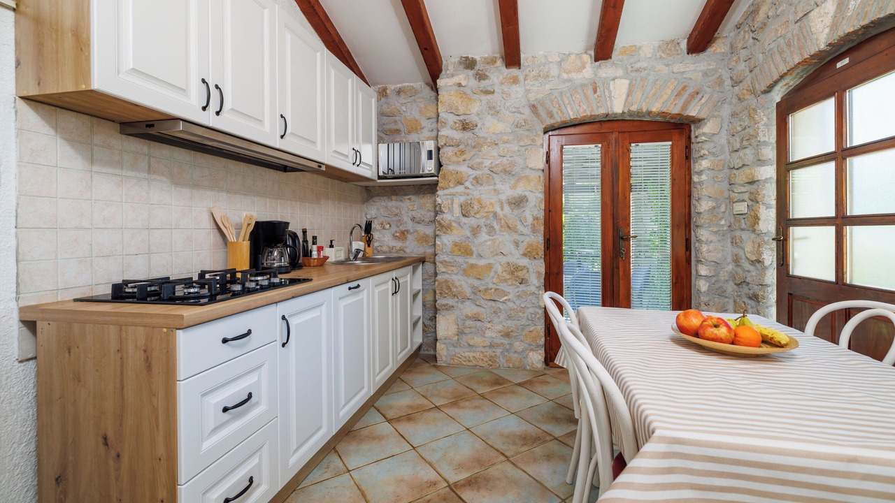 Photo of Kitchen in Plomin