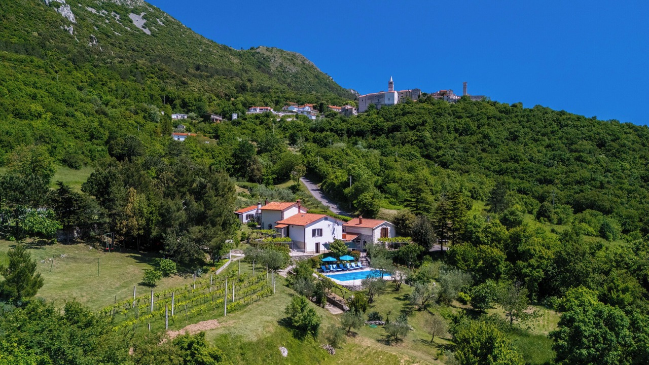 Photo of Outdoor in Plomin