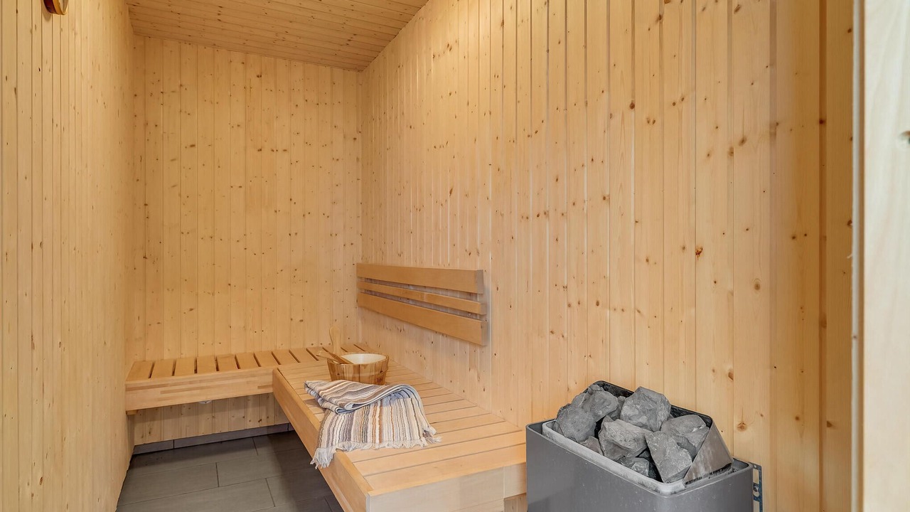 Photo of Others in Ho