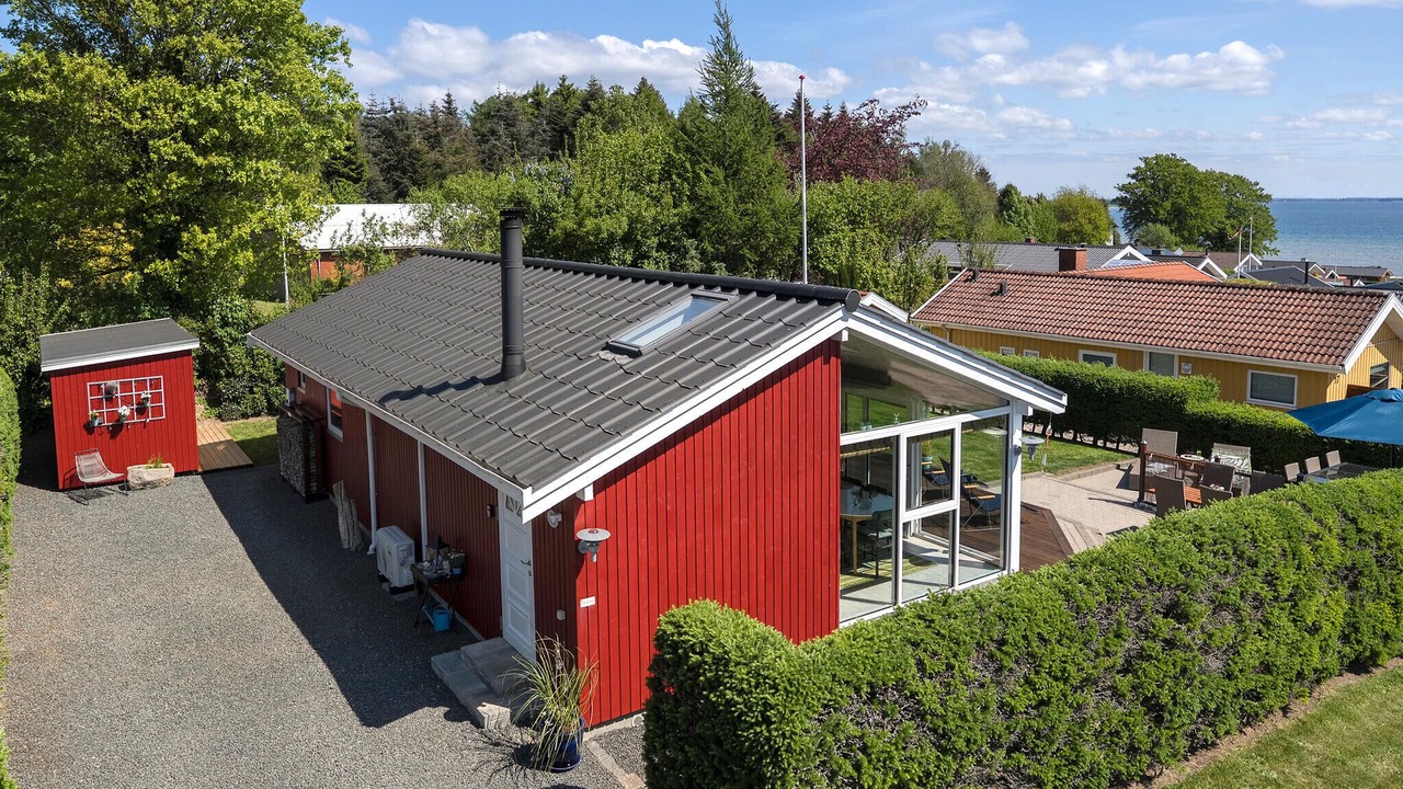 Photo of Others in Bjert