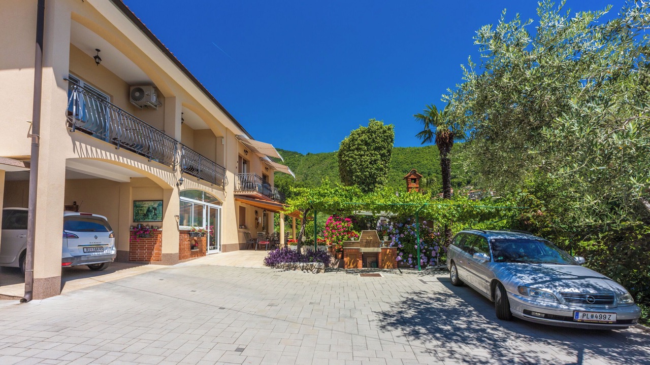 Photo of Outdoor in Obrs