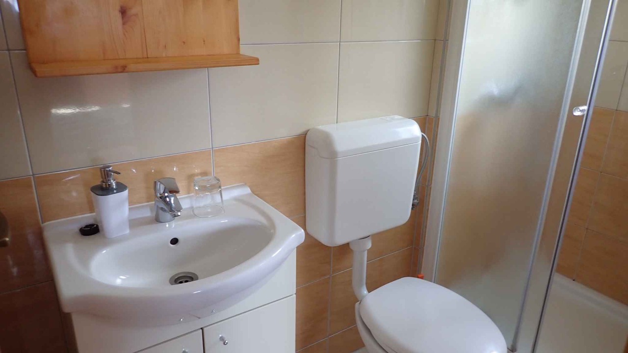 Photo of Bathroom in Seline