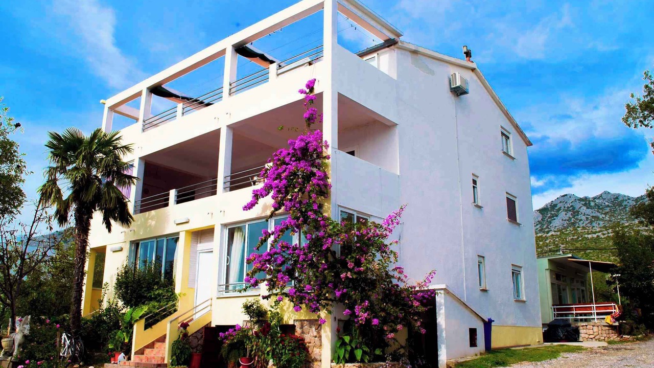 Photo of Outdoor in Seline