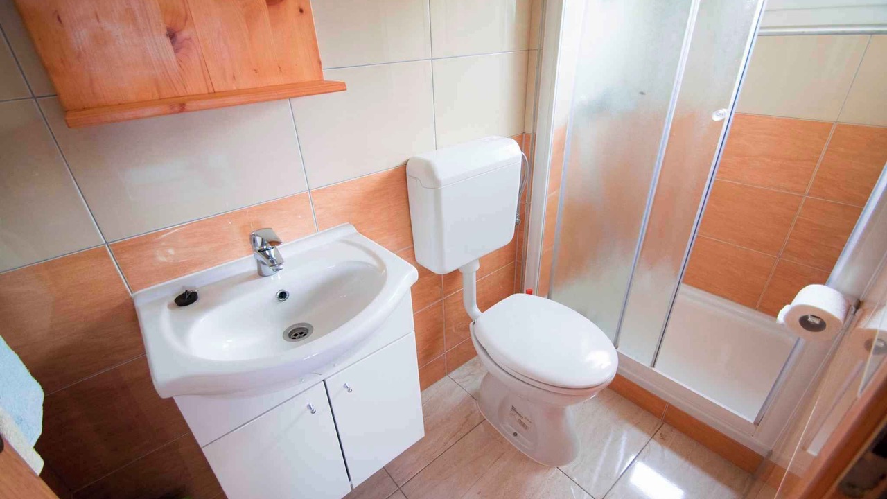 Photo of Bathroom in Seline