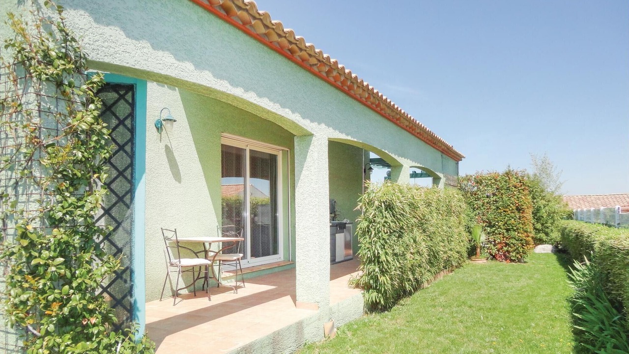 Photo of Others in Servian